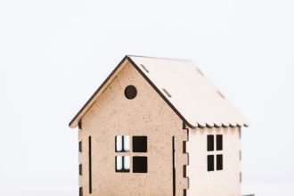 Comment améliorer l’isolation de votre logement dans le Gers ?