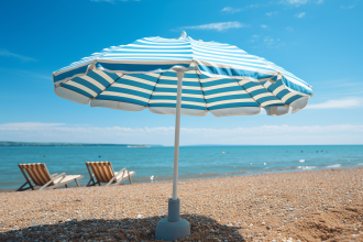 Parasol robuste offrant une ombre stable par temps venteux